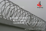 镀锌刀片刺绳/网 监狱用隔离网厂 变电站墙体用网 钢网墙