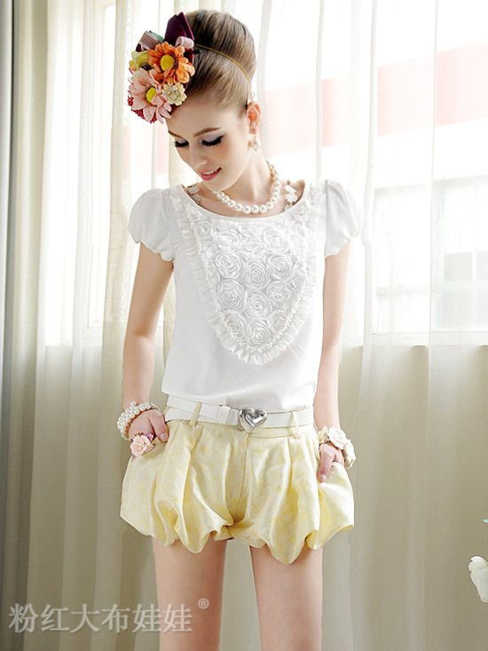 2012新款相拼玫瑰花圆领松身泡泡短袖女装衬