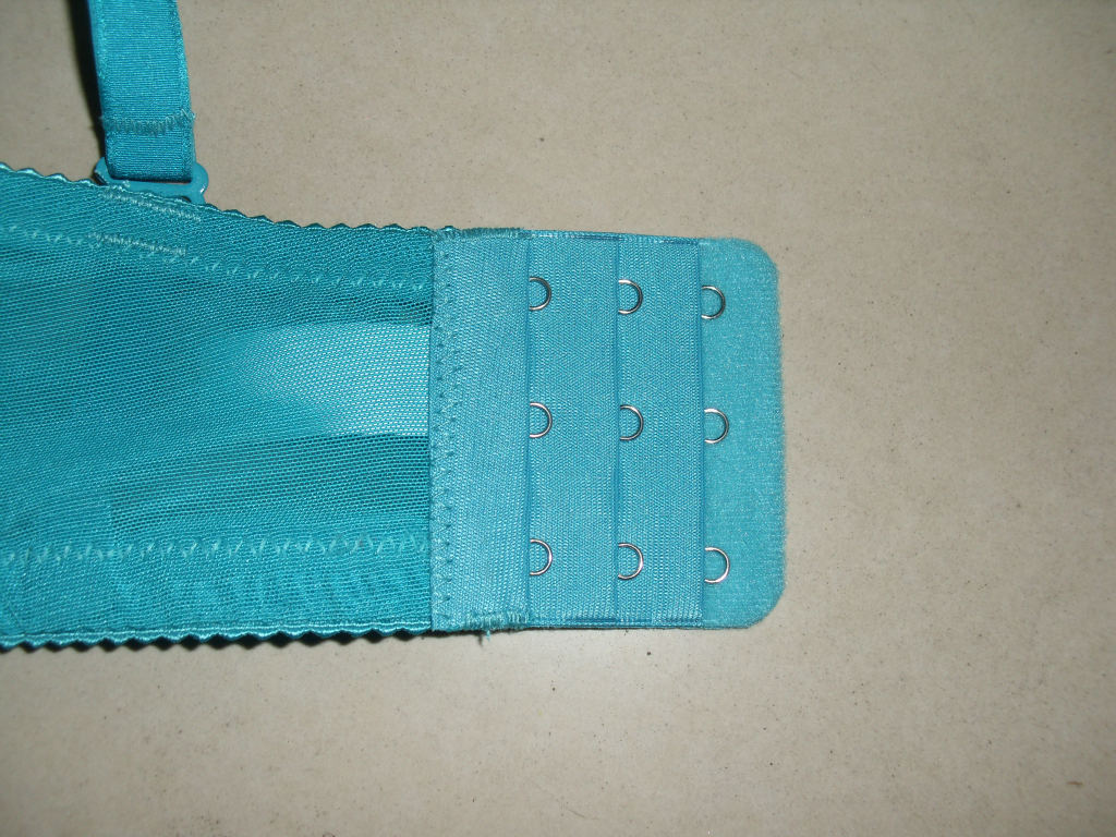 【<em>文胸批发</em> <em>红豆</em>品牌 调整性 中厚杯 3/4罩杯 库