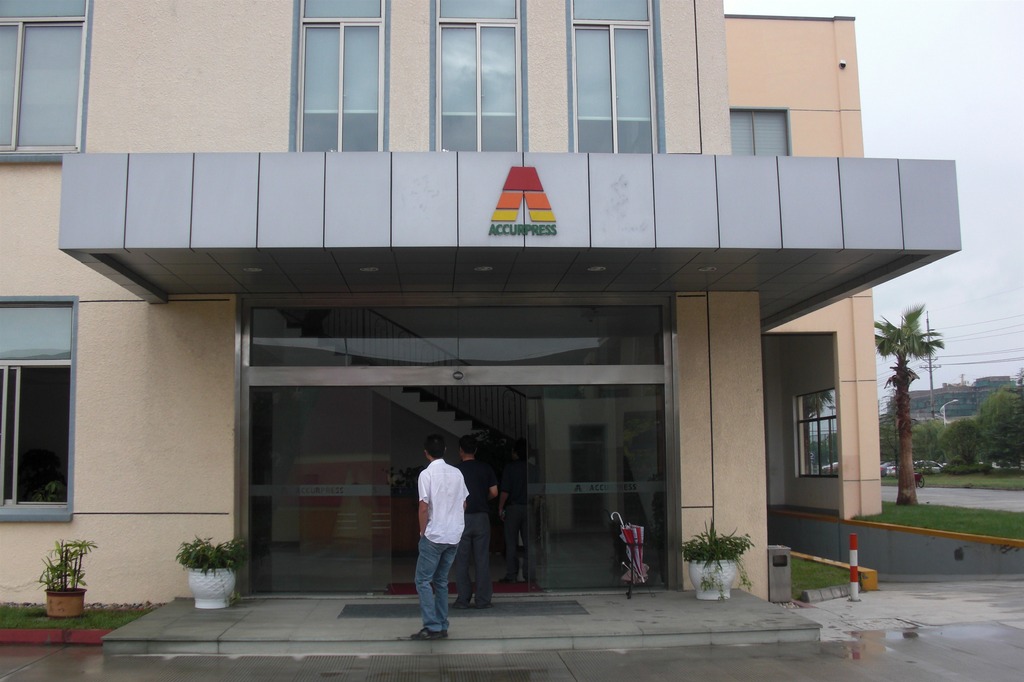 专业工厂钢构铝塑板门头雨棚 图片