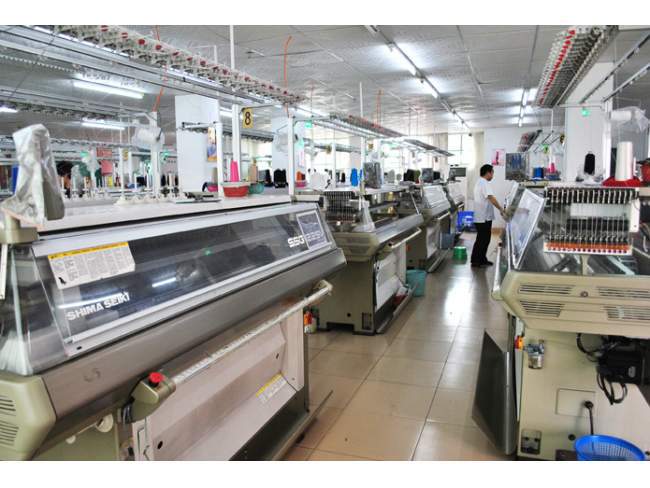 【淘<em>工厂</em>-东莞力越服饰针织<em>毛衣</em>生产线12.20-