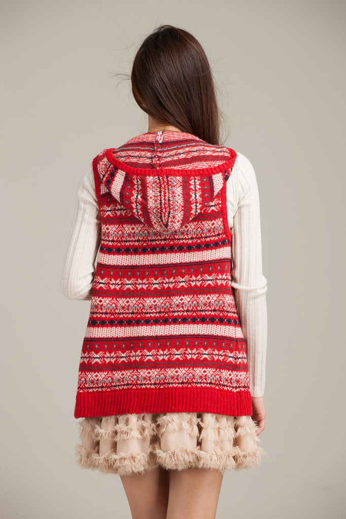 批发采购女式毛衣-秋冬<em>女装</em> 简单大方<em>年轻</em>靓丽