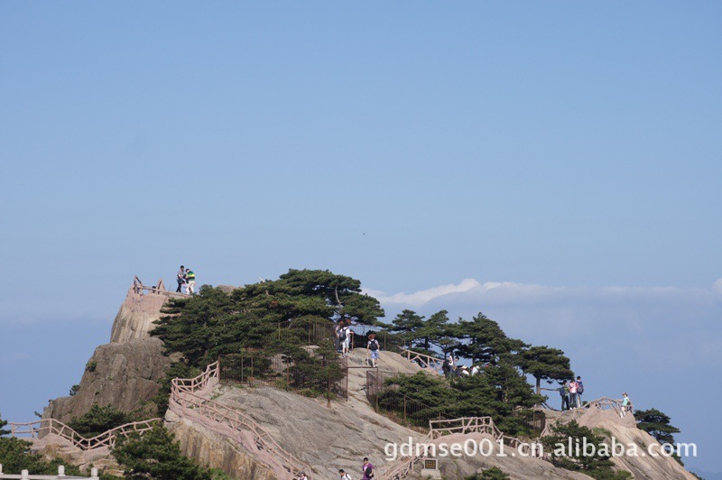 黄山光明顶的炼丹峰.