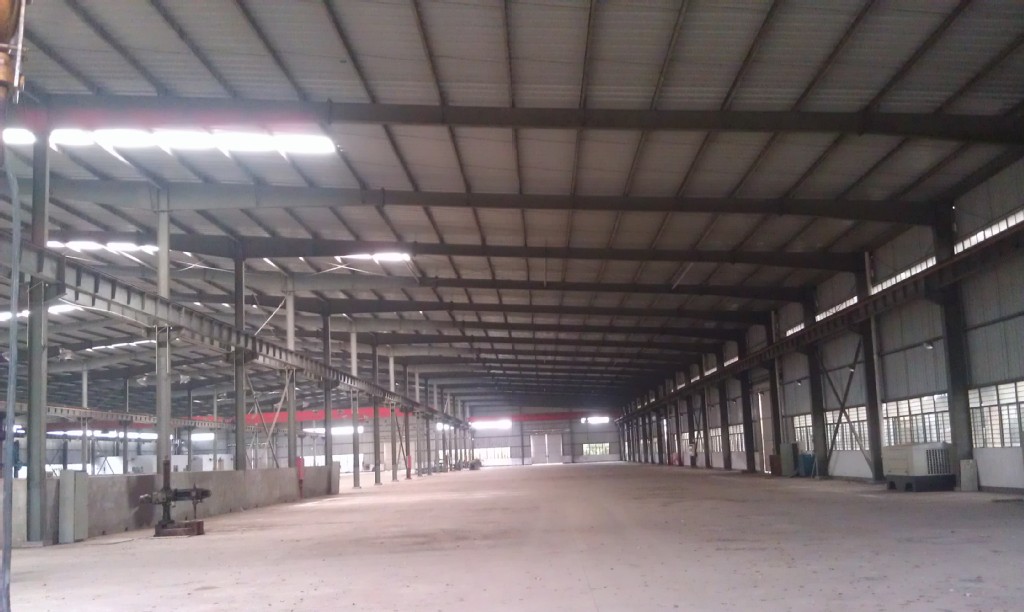 二手钢结构厂房出售收购,20000平米,15米连跨