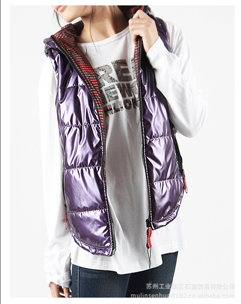 清仓特价 女装批发 女式<em>面包</em>棉<em>亮面马甲</em>/<em>马夹</em>背