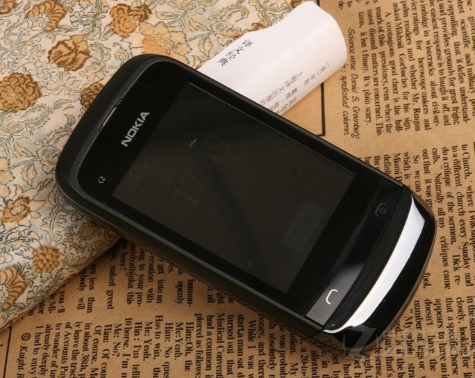 诺基亚 c2-07 2.6英寸滑盖 手写 按键 200万像素