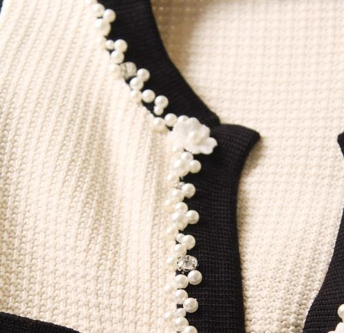 【复古套装<em>钉珠</em>镶钻珍珠名媛<em>女黑</em>白色针织<em>开衫</em>