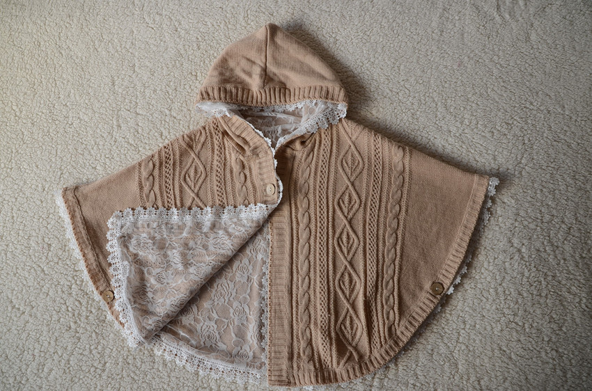 秋装 甜美全蕾丝内衬宽松针织带帽<em>斗篷毛衣</em>杂