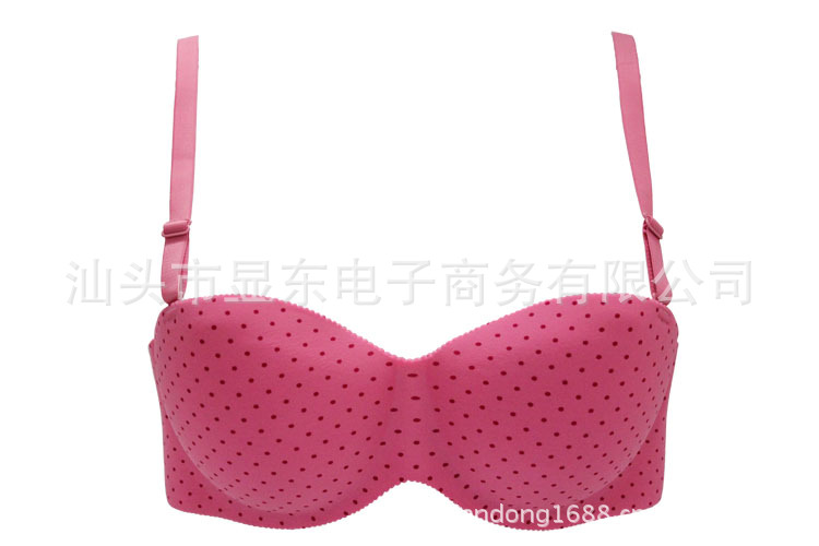 <em>无痕文胸</em> 聚拢调整型 <em>带钢圈</em> 可拆卸肩带 内衣批
