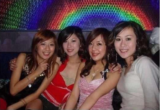 <em>美女</em>朋友生日,在<em>歌厅</em>!- - 阿里巴巴商人论坛