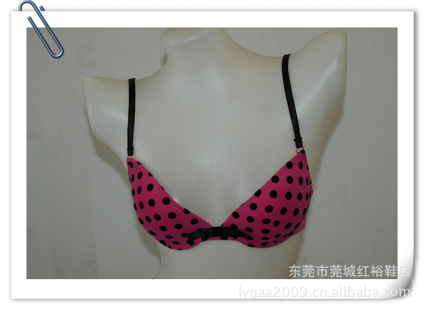 2012新款光面料红底黑点<em>文胸 图片</em>_高清大图