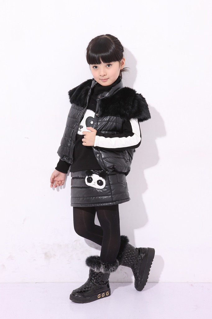 年款开春新款女童<em>套装</em>棉衣<em>外套</em>打底衫<em>短裤三件</em>