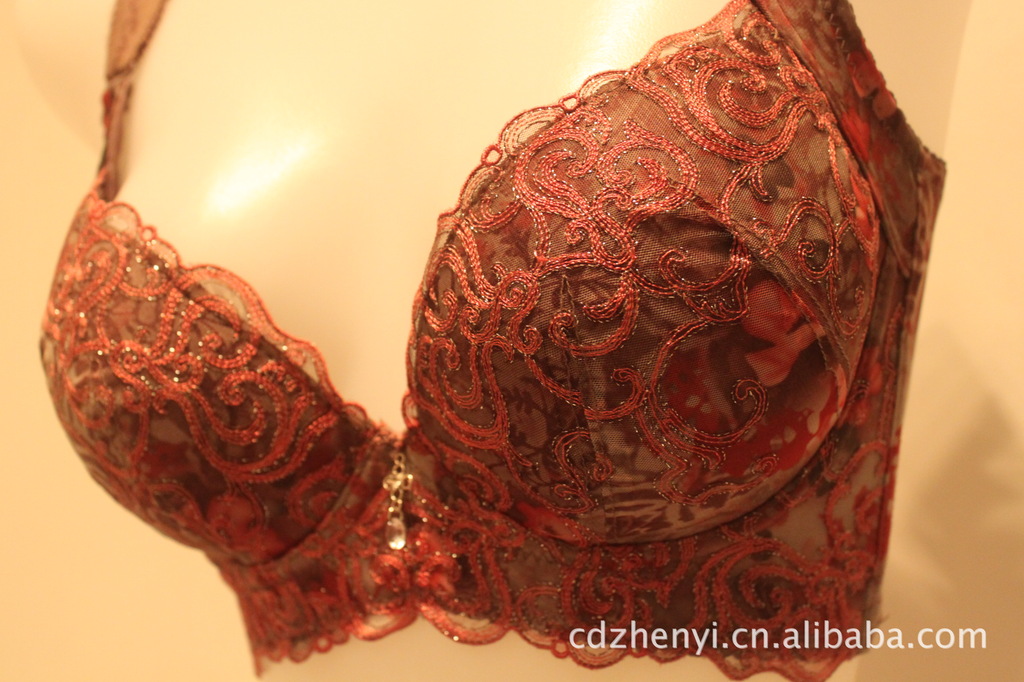 热销正品<em>慕莎</em>纯专业调整型<em>内衣</em>草莓红玫瑰<em>精油</em>