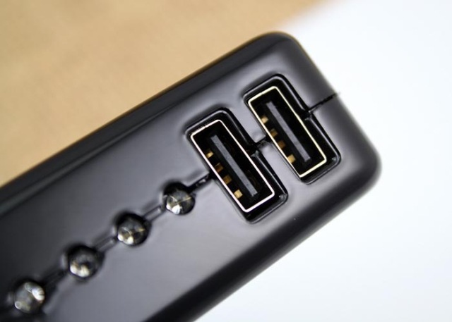 【原装正品ZAGG 6000MA外置电池小米ipad3