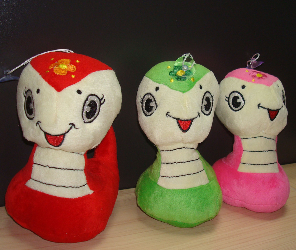 蛇年吉祥物_毛绒玩具蛇_蛇年礼品_蛇年挂饰_2013年吉祥物_蛇公仔_蛇毛绒玩具_2013年货_吉祥物_新年吉祥物_2013吉祥物_吉祥物定制_企业吉祥物_吉祥物定做_2013蛇年吉祥物定制加工代工