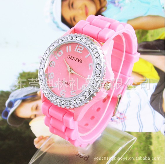 低价大量供应镶钻<em>女士手表</em> 精美<em>女士</em>镶钻<em>手表</em>