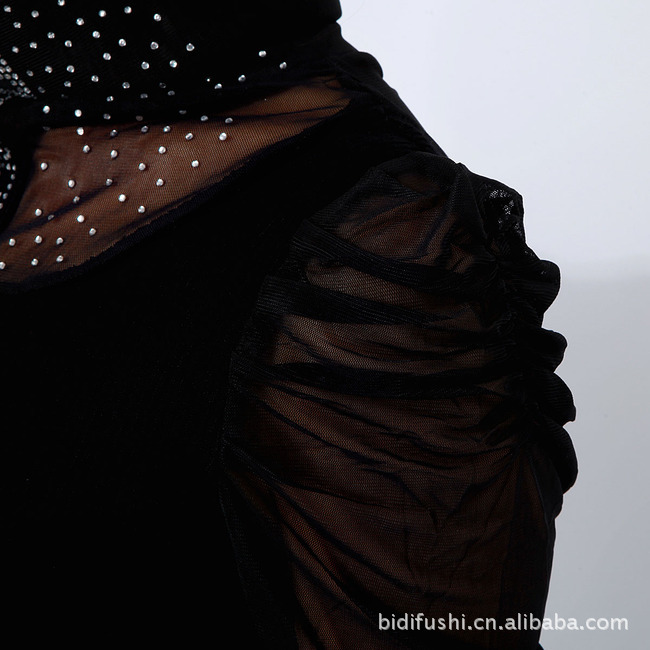 2012秋季新款韩版女高领打底衫拼接蕾丝长袖