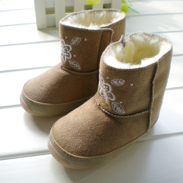 批发统统专柜靴子胶底鞋雪地靴保暖靴棉靴学步鞋短靴8880B