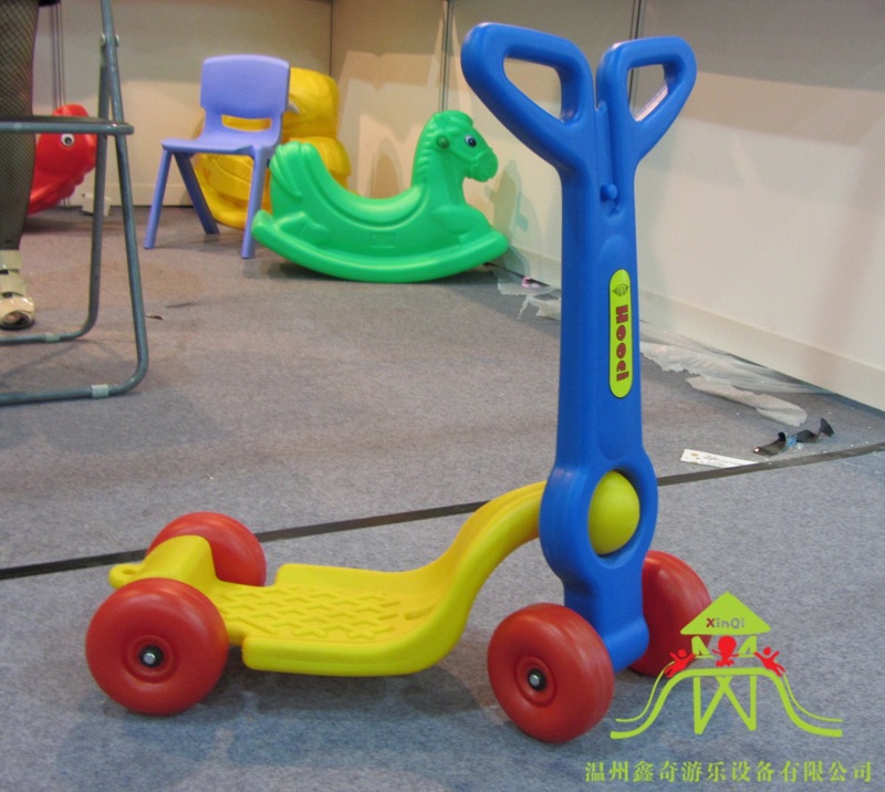 2012年宝宝玩具儿童滑板车健身车跑步车幼儿