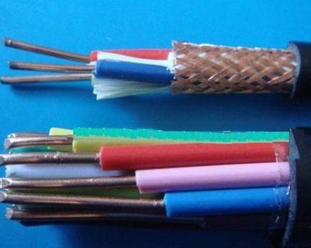 天极网_专业IT门户