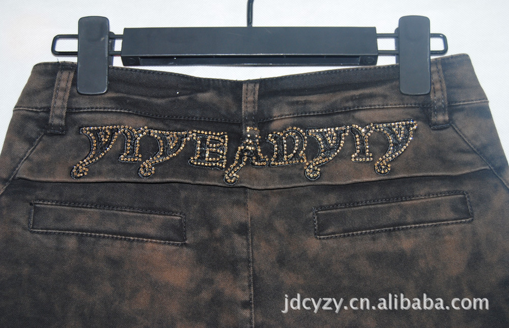 【厂家直销 冬季女<em>短裤</em> 水洗烫钻 时尚牛仔女短