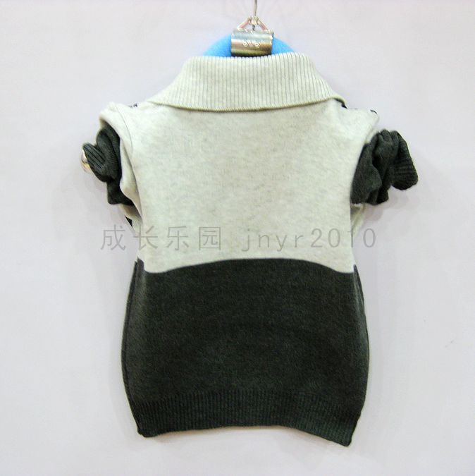 【织里<em>儿童毛衣</em>批发 字母<em>开衫</em>卡通翻领<em>斜肩</em>小