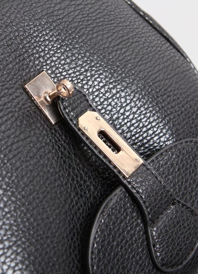 Сумка Other brands g6121 G1621 Other brands Жен. Искусственная кожа Цепь на ручке Тип обложки Сумка с карманом на молнии, Карман для мобильного, Сумка для документов, Сумка-планшет на молнии Сумка-планшет Однотонный цвет Есть Жесткий Нет 100 Для отдыха Маленькая (максимальная длина 20-30 см) Современный европейский и американский В форме бочонка Одна ручка Сумка через плечо Сумка Other brands g6121 G1621 Other brands Жен. Искусственная кожа Цепь на ручке Тип обложки Сумка с карманом на молнии, Карман для мобильного, Сумка для документов, Сумка-планшет на молнии Сумка-планшет Однотонный цвет Есть Жесткий Нет 100 Для отдыха Маленькая (максимальная длина 20-30 см) Современный европейский и американский В форме бочонка Одна ручка Сумка через плечо