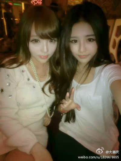 秋冬新款 日系<em>兔毛</em>水钻钉珠 喇叭袖 <em>毛衣 连衣裙</em>