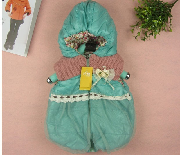 2012时尚<em>女童可爱秋冬</em>新款韩版小花棉<em>马甲加</em>