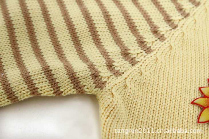 【【VIP批发】可爱<em>小猪</em>儿童<em>毛衣</em> 条纹袖宝宝衫