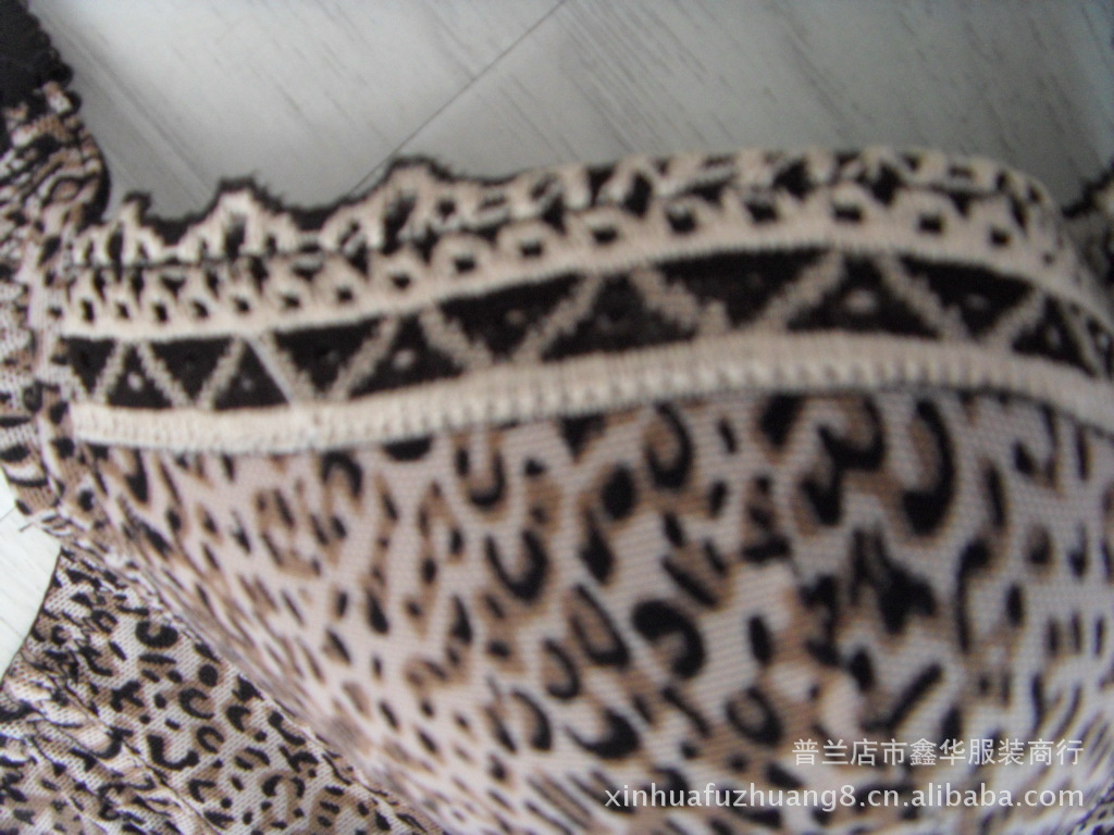 批发采购<em>文胸</em>-嘉利芳<em>豹纹</em>竹炭纤维网面蕾丝边