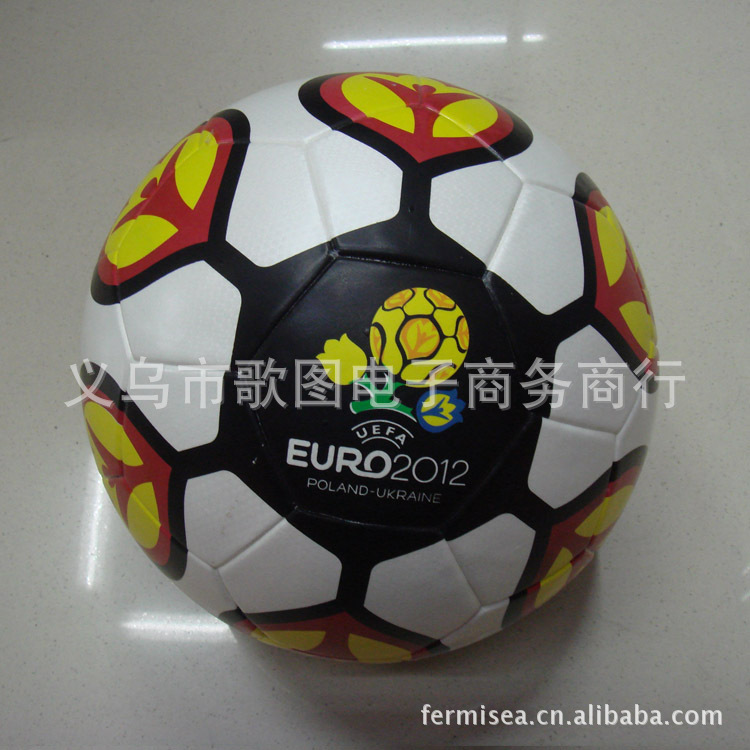 2012欧洲杯用球 5#标准球 欧冠杯 贴皮足球 P