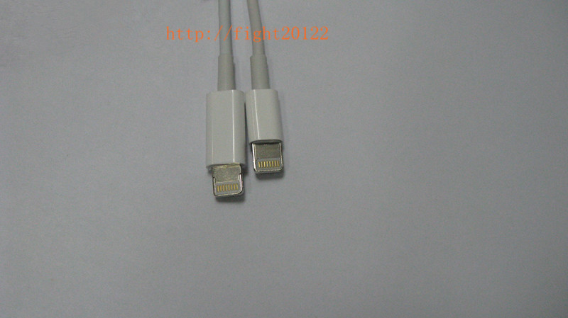 【厂家批发iphone5 精仿1:1数据线 苹果五代8p