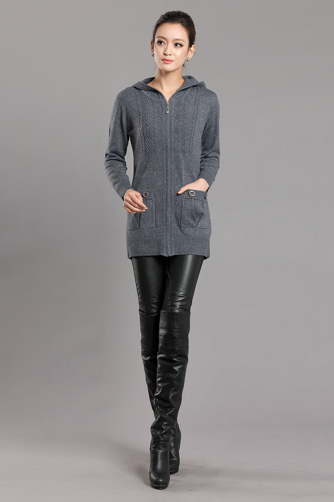【<em>加厚长款女式毛衣</em>羊毛衫<em>开衫</em>带帽拉链衫中老