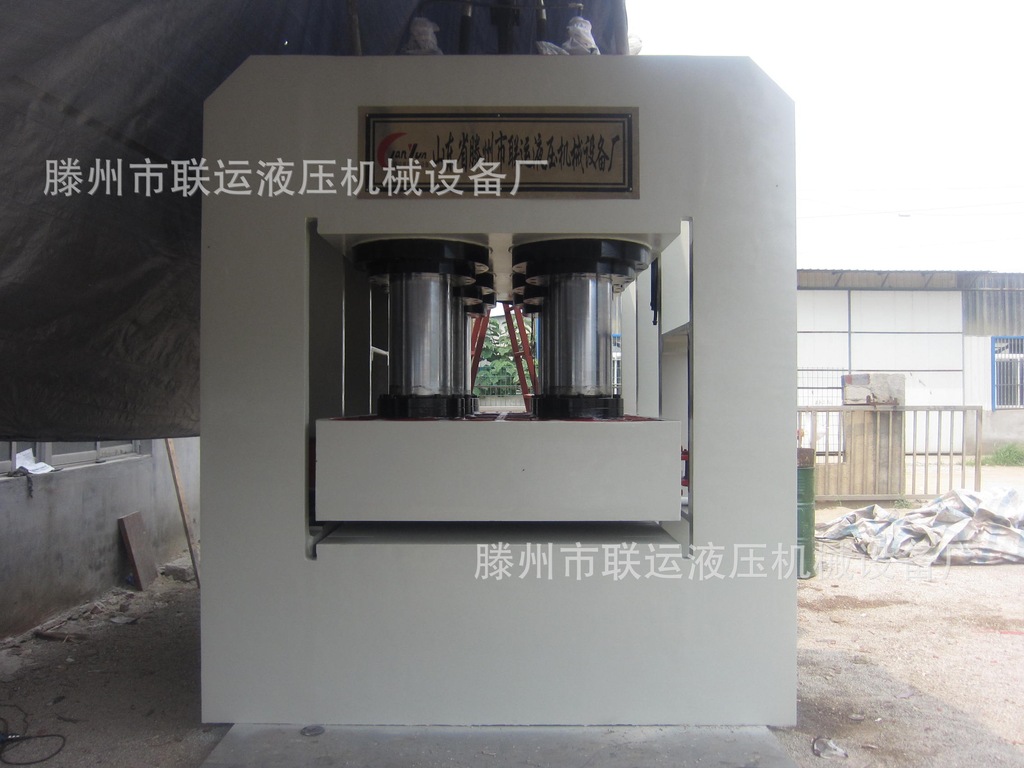 钢木门成型液压机 022