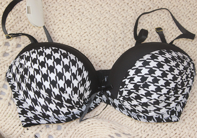 <em>外贸</em>日单女士<em>文胸</em> <em>胸罩</em> 甩<em>单</em>内衣 整<em>单文胸</em> 日单