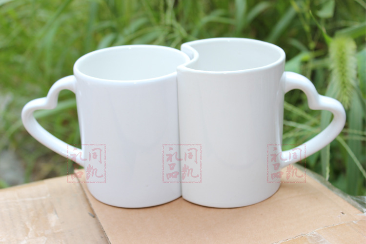 【新款 心形把情侣白杯 热转印杯子 耗材批发 厂