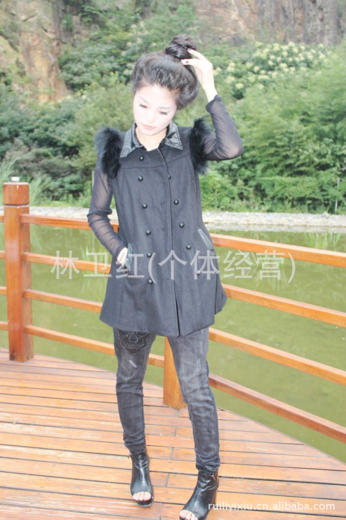 【2012<em>秋装新款女装</em>专柜正品<em>毛呢马甲</em>式长背