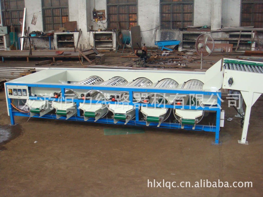 南丰蜜桔分级机、蜜桔分级机、年桔分级机、甜