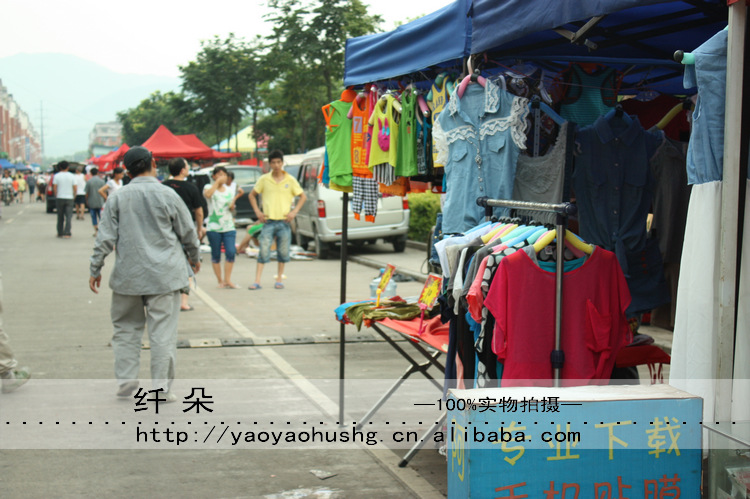 11.【商品无主题,晒下小地摊】义乌青口夜市 人气旺 生意旺 纤纤