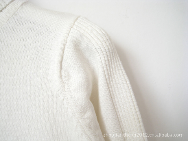 2012秋款 POLO 简单 纯色<em>高领</em>套头儿童<em>薄毛衣</em>