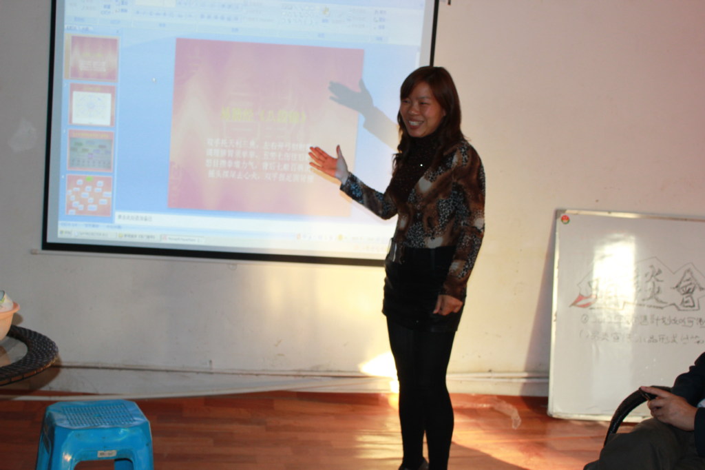 【最美<em>厂妹</em>】老板是<em>怎样</em>练成的+尚蓬篷业- - 阿