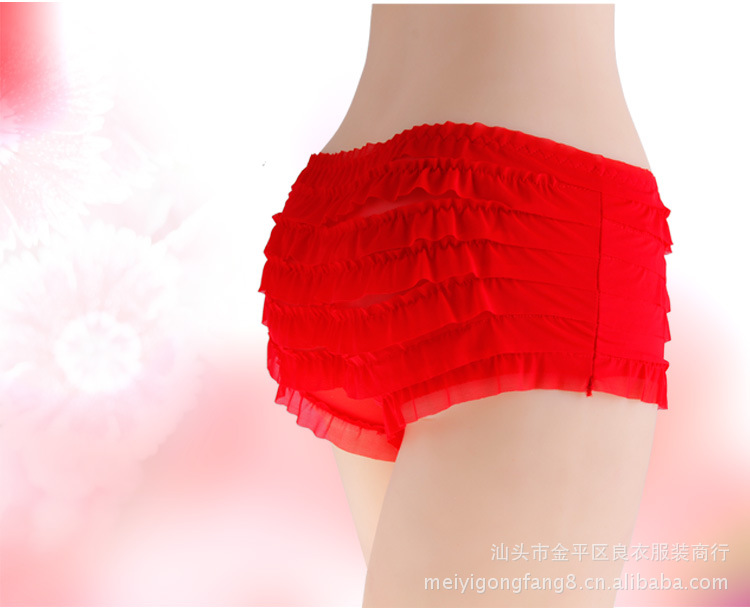【新款性感<em>女式内裤</em>批发 <em>特色</em>荷叶边设计三角