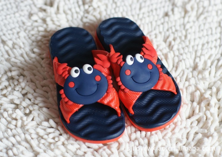 品卡通愤怒小鸟猪头吹气按摩防滑凉<em>拖鞋大人</em>亲