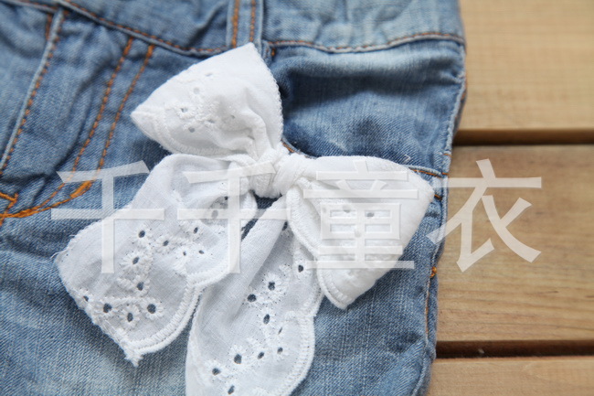【外贸原单zara<em>女童牛仔短裤</em> <em>白色</em>镂空蝴蝶结