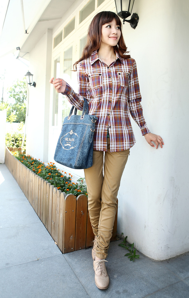 2秋装新款休闲经典格子带花边<em>女式衬衫杭州</em>品