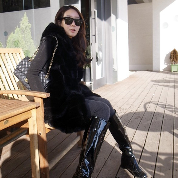 皇冠级<em>貂皮</em>大衣 深咖色紫貂领配腰带水貂皮草