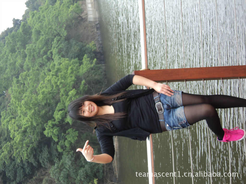 【最美<em>厂妹</em>】<em>富士康</em>一线女工也想上论坛,闪亮