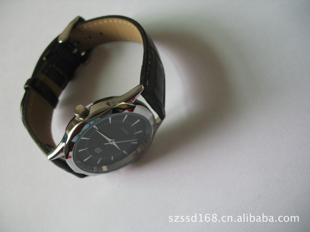 深圳厂家定制高仿礼品手表、时装表、石英表、
