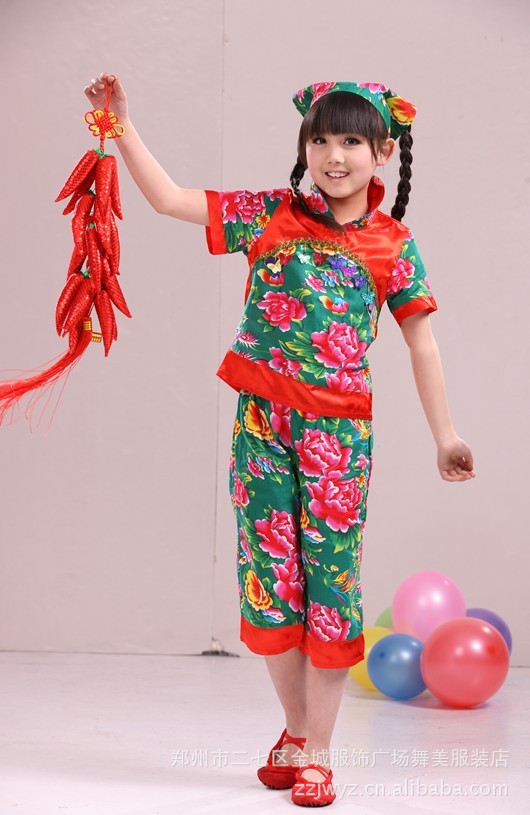六一新款<em>女孩</em>儿童民族<em>舞蹈</em>演出小辣椒村姑舞台